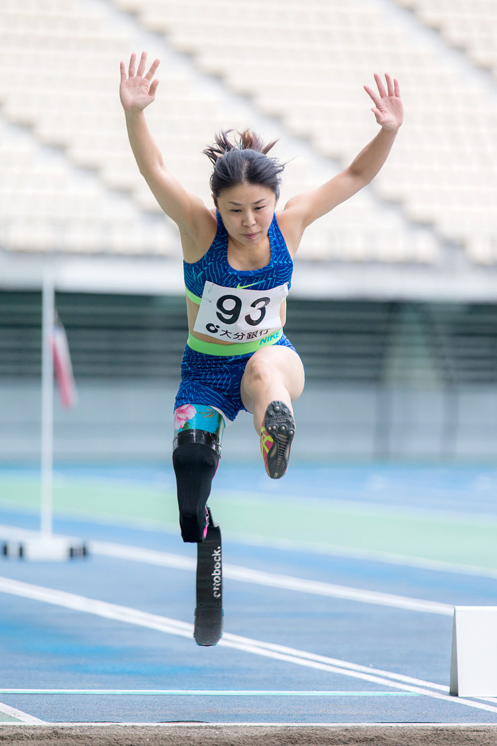女子走り幅跳び（T42クラス＝大腿切断など）で日本新記録を更新した大西瞳（撮影：越智貴雄）