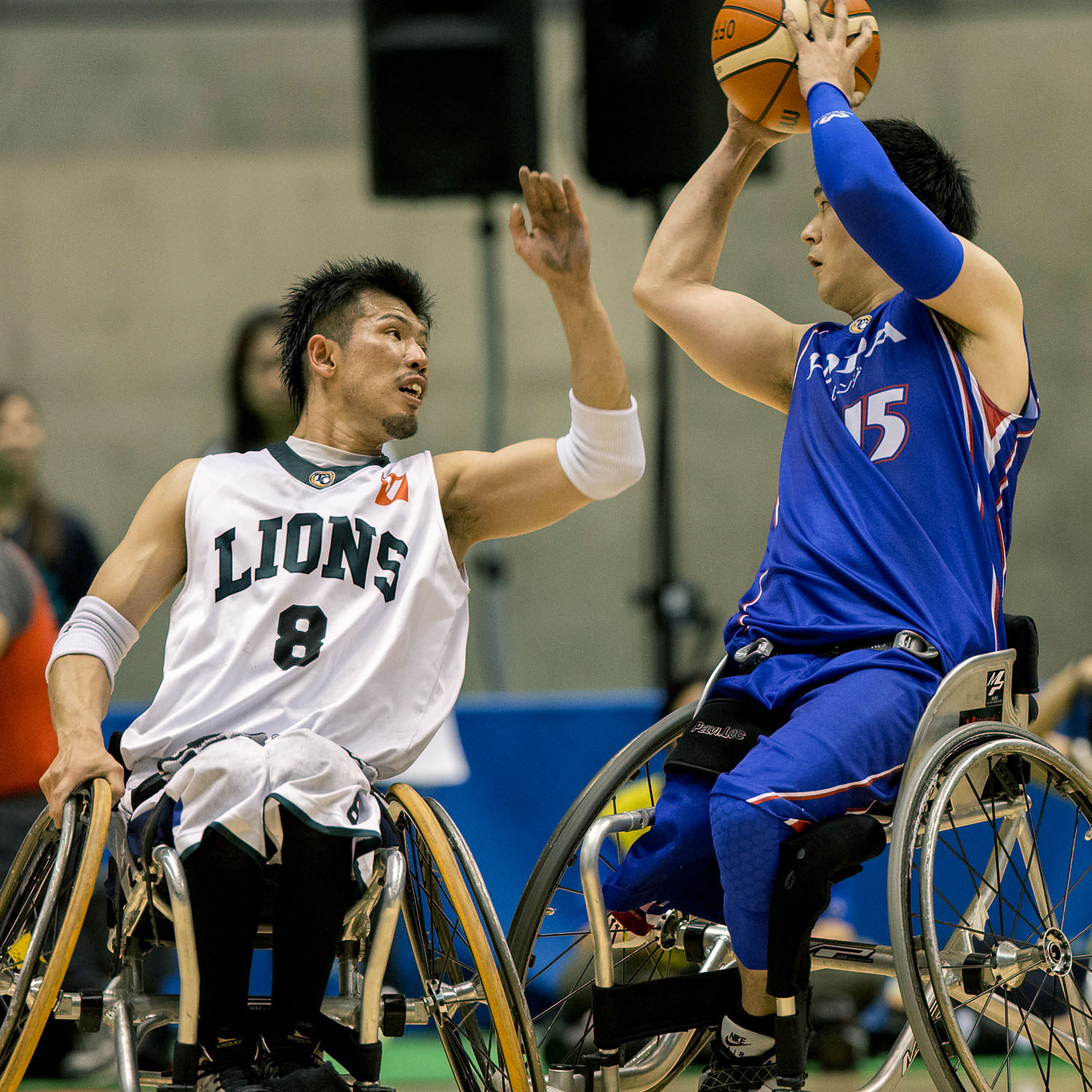 永田裕幸選手（左）＝日本車椅子バスケットボール選手権大会（撮影：越智貴雄）