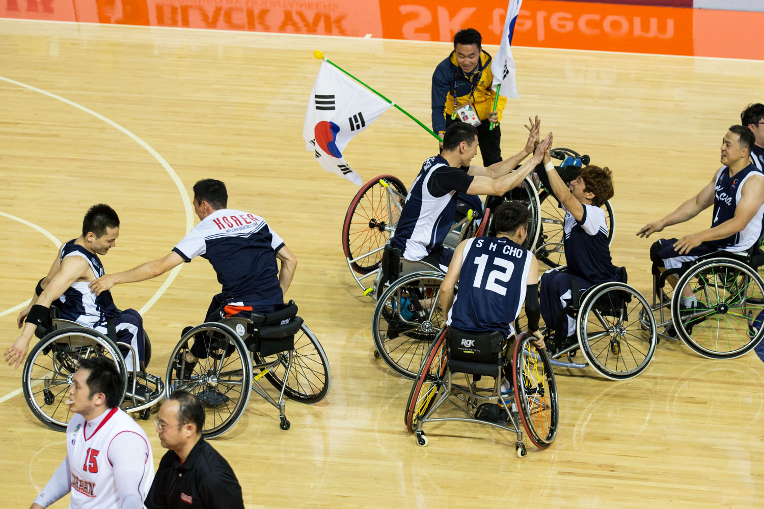 日本vs韓国の決勝戦後=アジアパラ競技大会(撮影:越智貴雄)